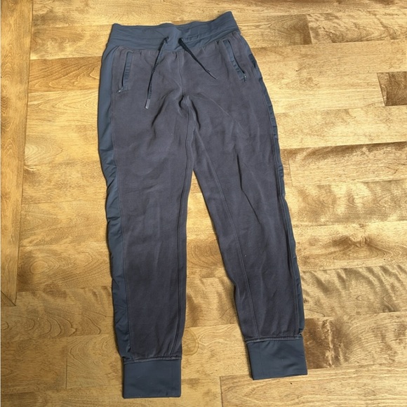 lululemon get going jogger 28.5” size 4 - Picture 3 of 7